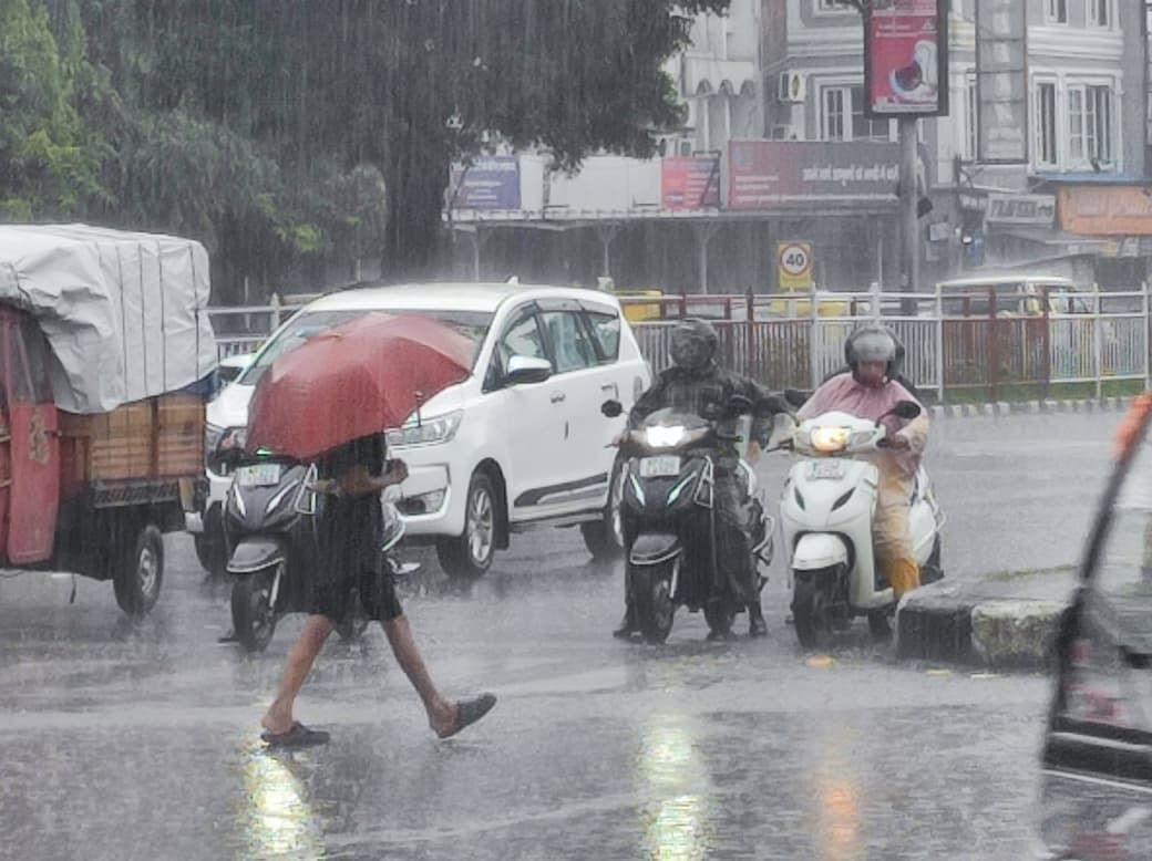 झमाझम हुई बारिश।