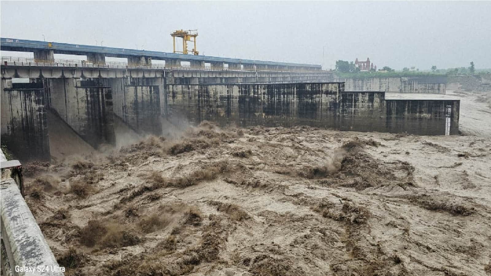 haryana floods Overflowing Yamuna and Markada reached roads and villages, heavy rain expected for 36 hours