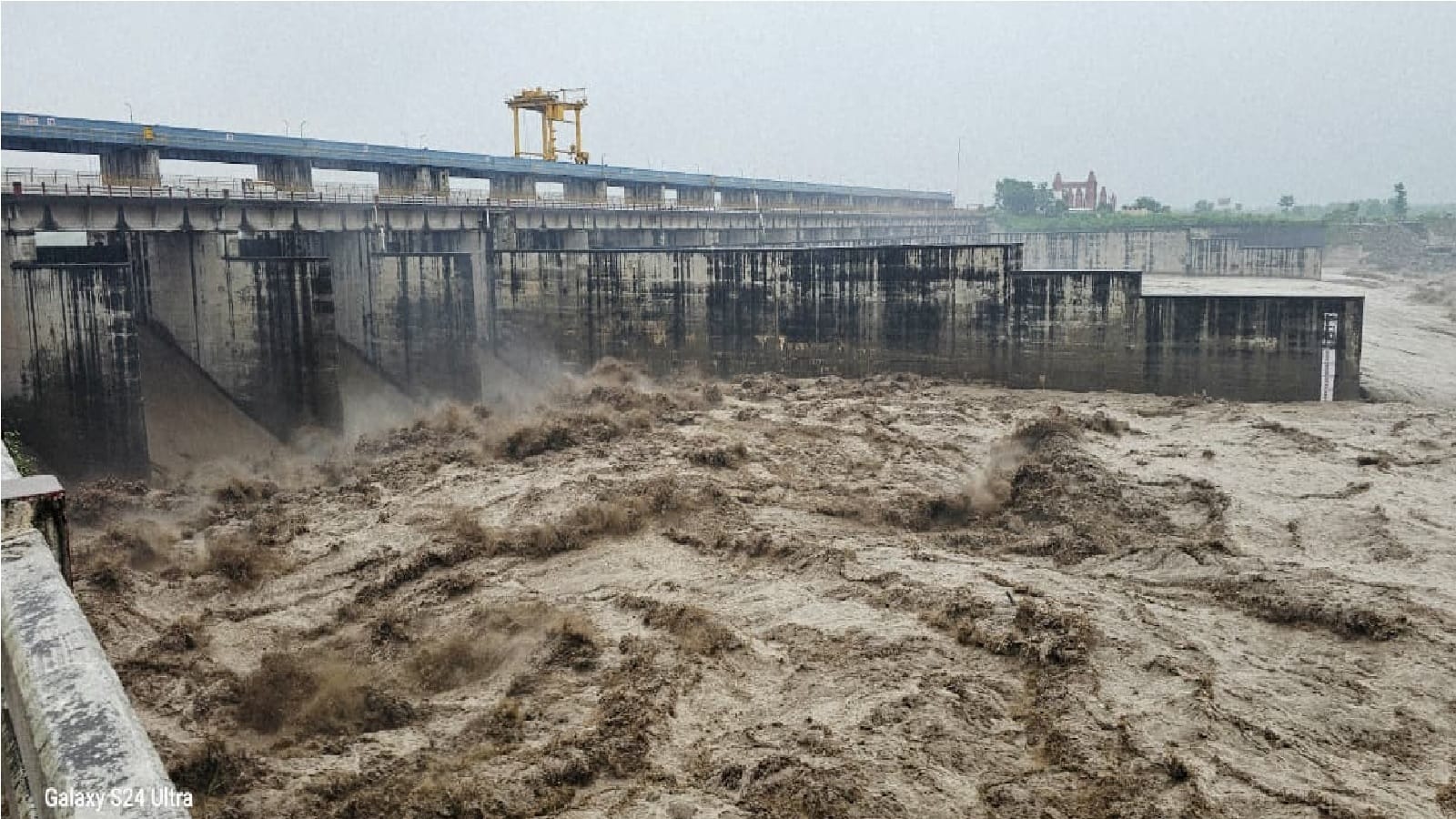 haryana floods Overflowing Yamuna and Markada reached roads and villages, heavy rain expected for 36 hours