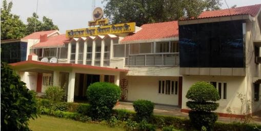 As soon as the power was cut, seven thousand connection holders deposited six crore rupees in one day.