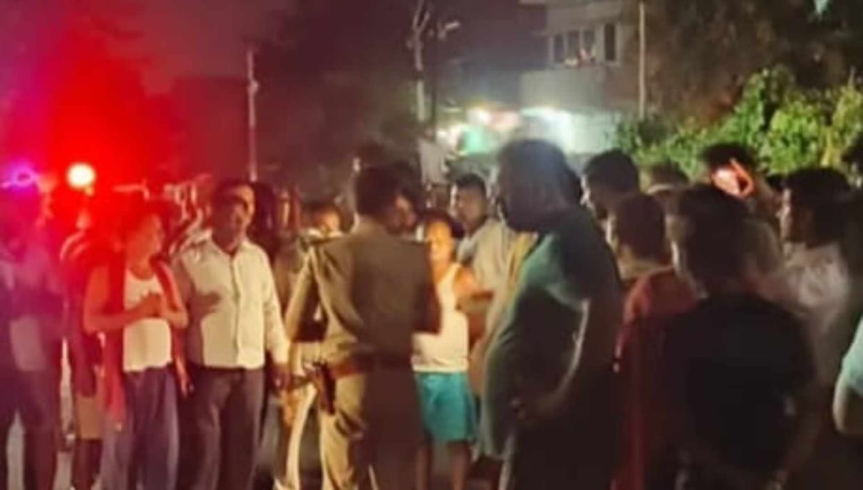Bihar News: Speeding truck crushes bike rider, dies on the spot