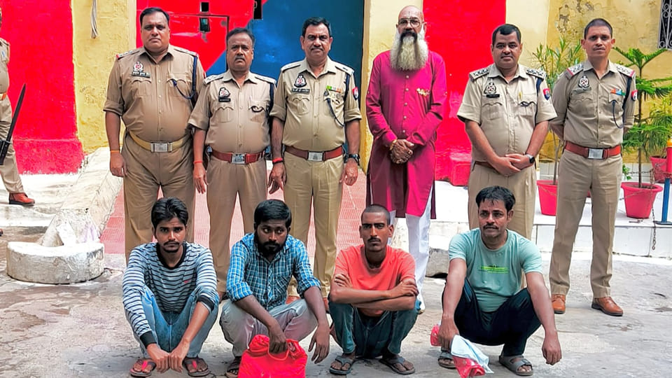 Kanpur: Four prisoners serving sentence in district jail released for not paying fine