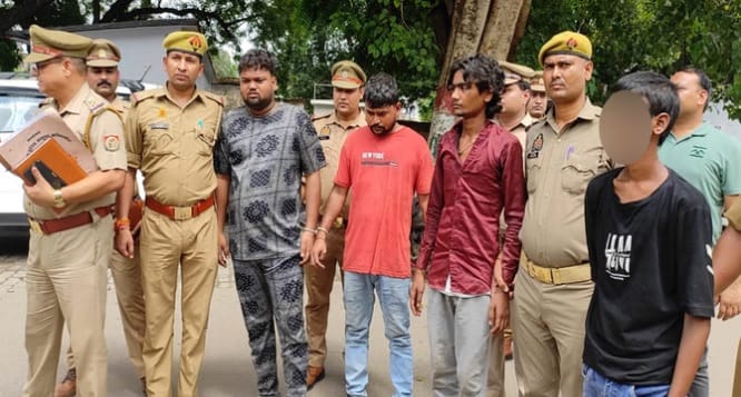 Kanpur Rishikesh murder hand with which he touched his sister was chopped off body parts carried in erickshaw