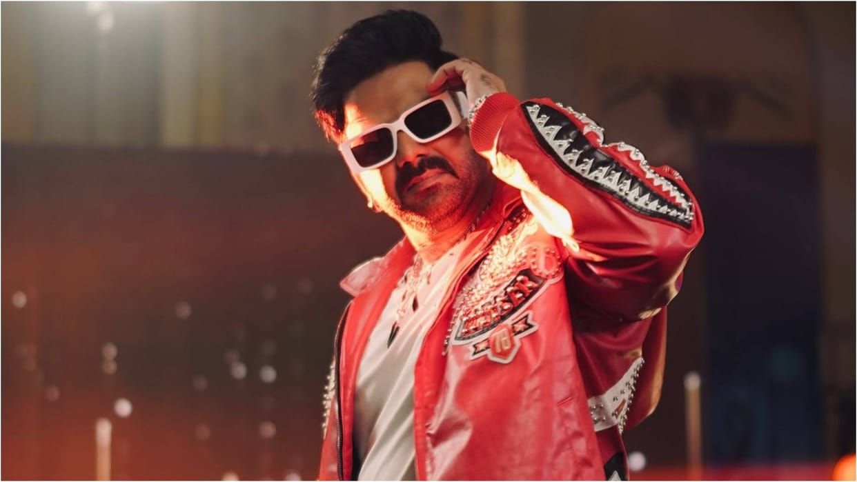 Pawan Singh Controversies Affairs Two Marriages Linkups with Akshara Singh Monalisa and Rani Chatterjee