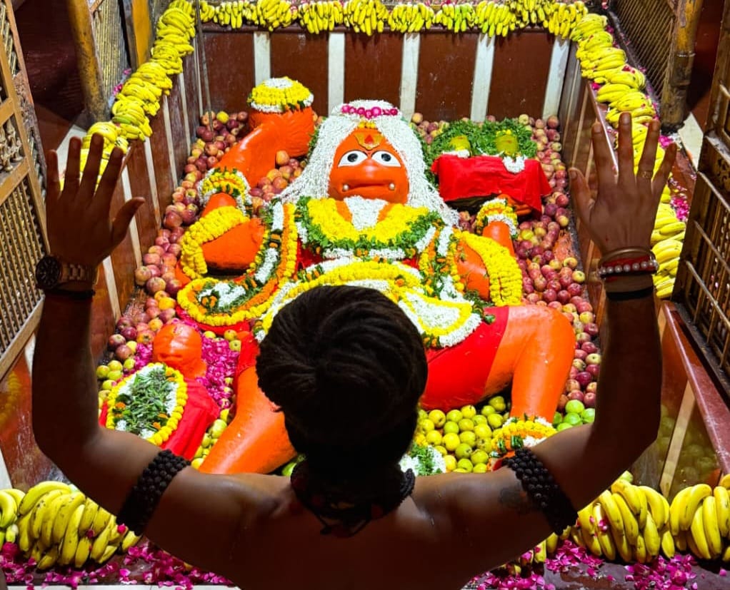Shri bade hanunman temple open day days jal shayan sangam flood maa ganga