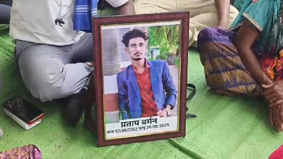 रेलवे स्टेशन पर करंट से मजदूर की मौत का मामला