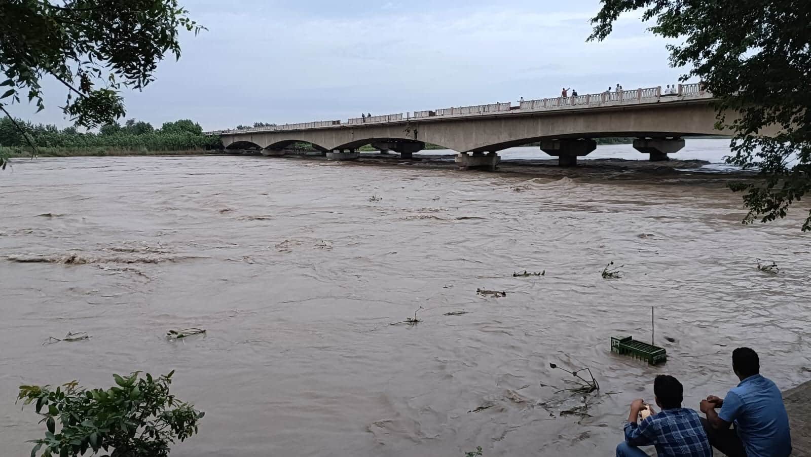 haryana flood River water left sand in the fields, potholes on the road, land erosion continues