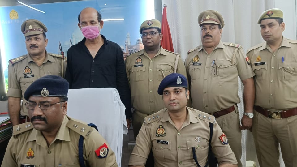 Agra conversion case: Christian conversion gang was exposed by special spectacles