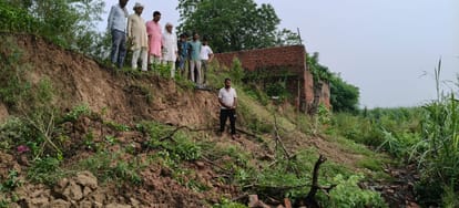 Heavy Rain in Baghpat: Walls of 5 Houses Collapse in Gauna Sahbanpur, Children Narrowly Escape