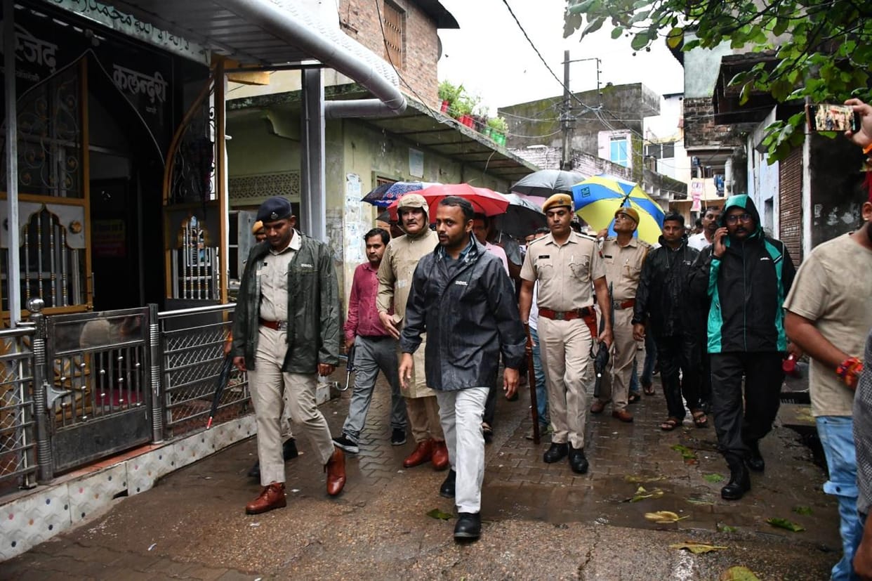 Rajasthan News: Flag March Held in Baran Ahead of Festivals; SP and Collector Appeal for Peace and Harmony