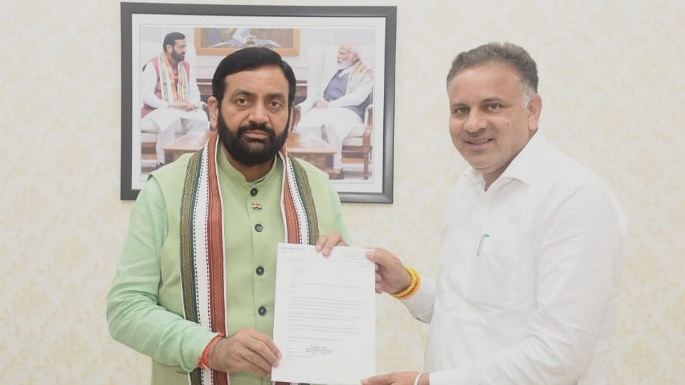 Badli Congress MLA Kuldeep Vats demanded compensation of Rs 50,000 per acre, said crops were destroyed