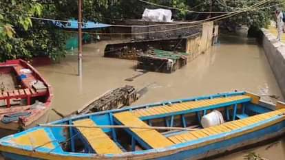 यमुना बाजार से खतरे की घंटी