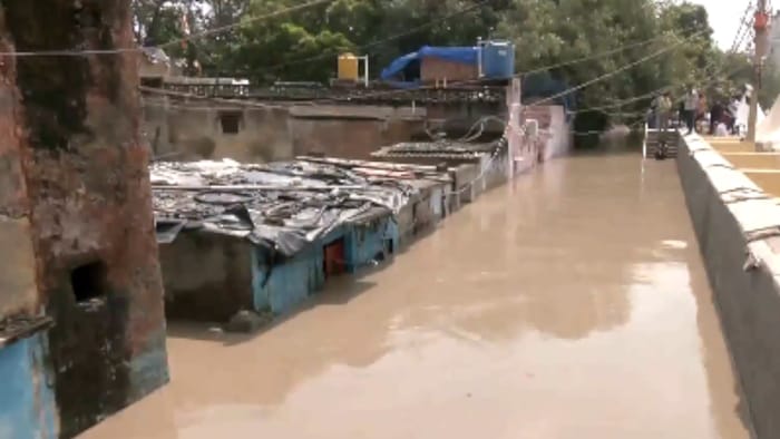 Delhi Issues Flood Alert As Yamuna Water Reaches Danger Level Enters Nigam Bodh Ghat and Old Usmanpur