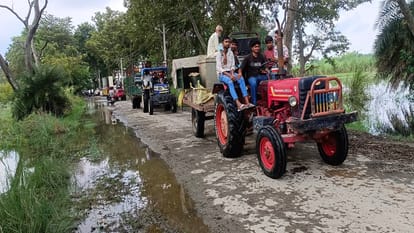 Meerut: Rain broke 20 year record, population entered Ganga, people left their homes due to lack of ration