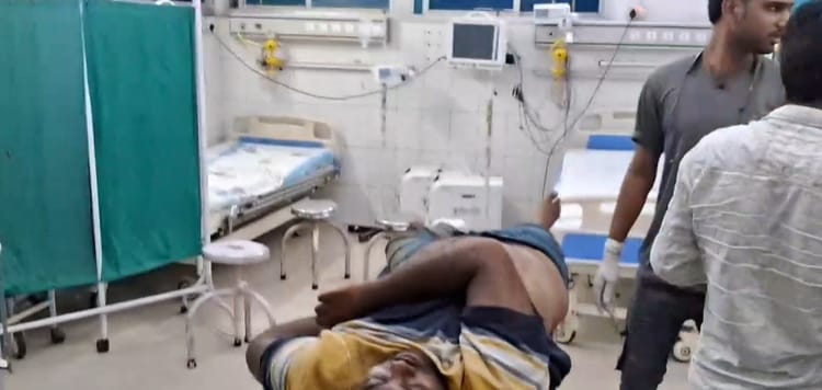 Bihar: मां के अंतिम संस्कार के लिए जा रहे बेटे की सड़क हादसे में मौत, पुत्र सहित तीन घायल; घर में कोहराम