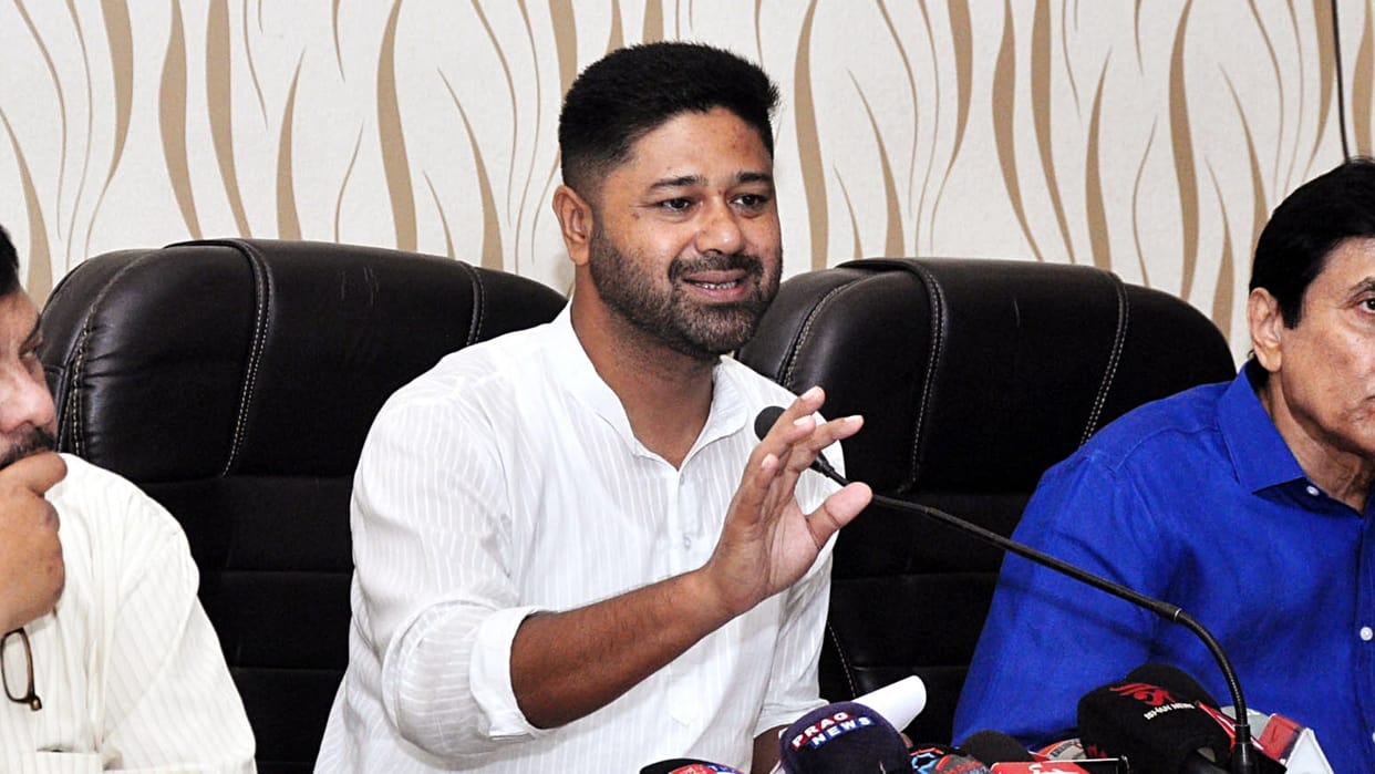 Assam oppn slams BJP govt over MHA order allowing non-Muslims without papers to stay in India