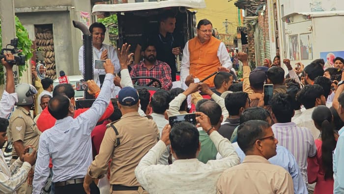 Haridwar News CM Dhami inspected disaster affected areas in Laksar sitting on a tractor In Roorkee