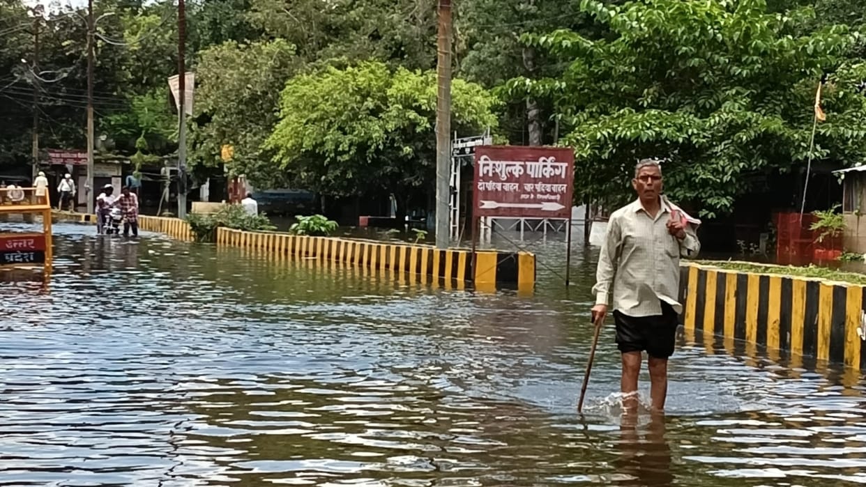 Flood water flowing fast on the main roads of Pilibhit