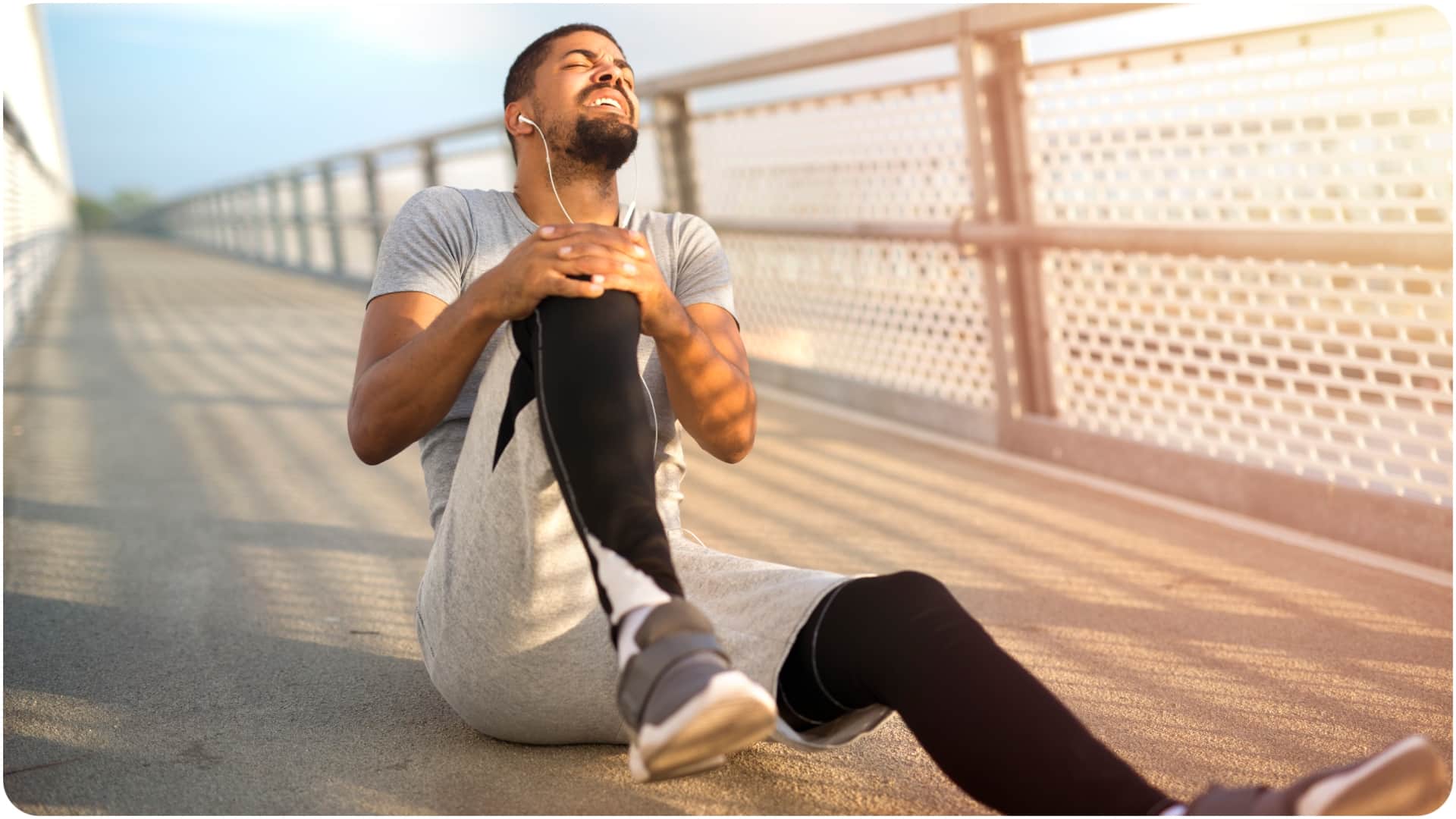 leg pain and swelling indicates health risks pairo me sujan ke lakshan