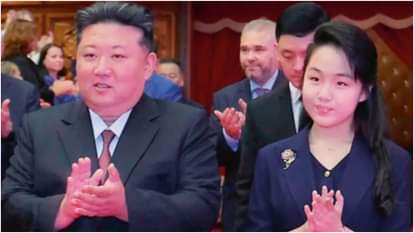 अपनी बेटी के साथ किम जोंग उन।