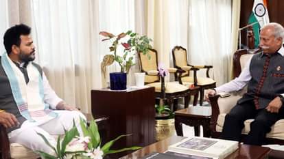 अरुणाचल प्रदेश के राज्यपाल केटी परनाइक से मुलाकात करते राममोहन नायडू किंजारापु