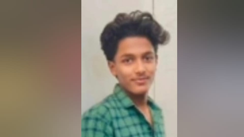 young man suicide after writing a post of The End on Instagram In Kushinagar