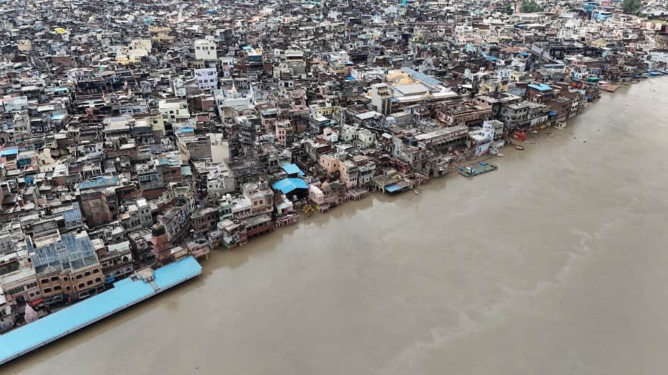 Flood in UP  high alert in Mathura-Vrindavan due to rising water level of Yamuna