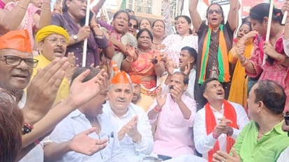 Bihar News : BJP party called Bihar Bandh protest against abuse of PM narendra modi nda party patna bihar