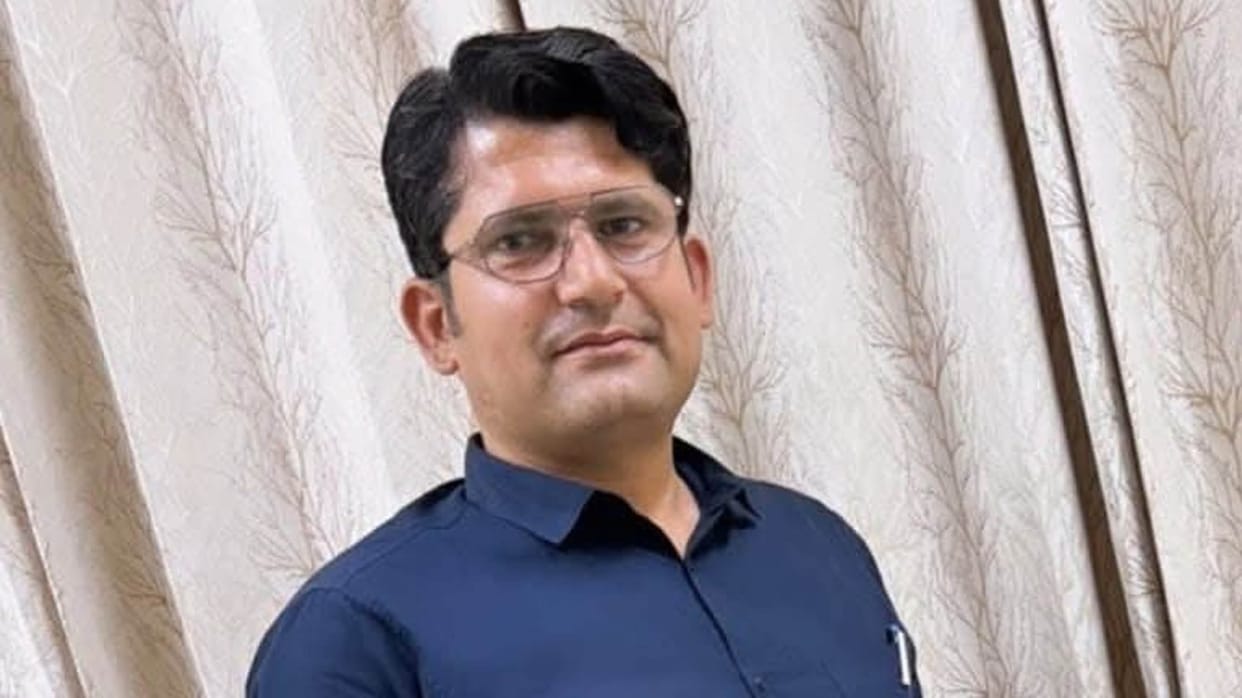 Naib Tehsildar Suicide: Rajkumar had lost 75 percent of his blood by the time he reached the hospital