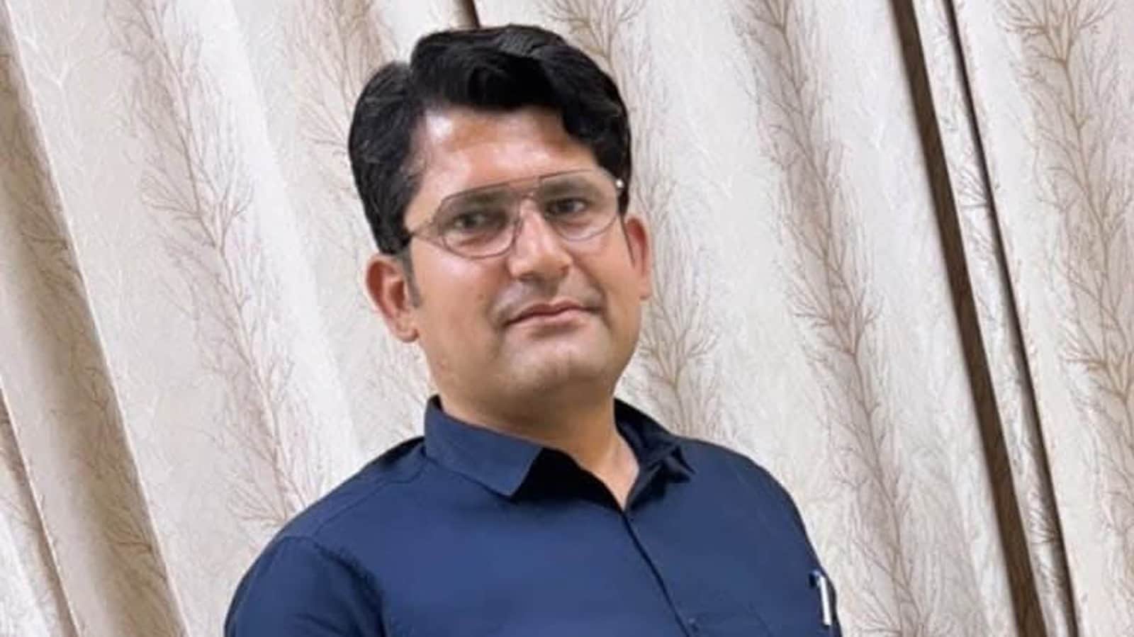 Bijnor nayab tehsildar Suicide Married in 2013 Promotion in 2022 last year also embroiled in dispute with girl