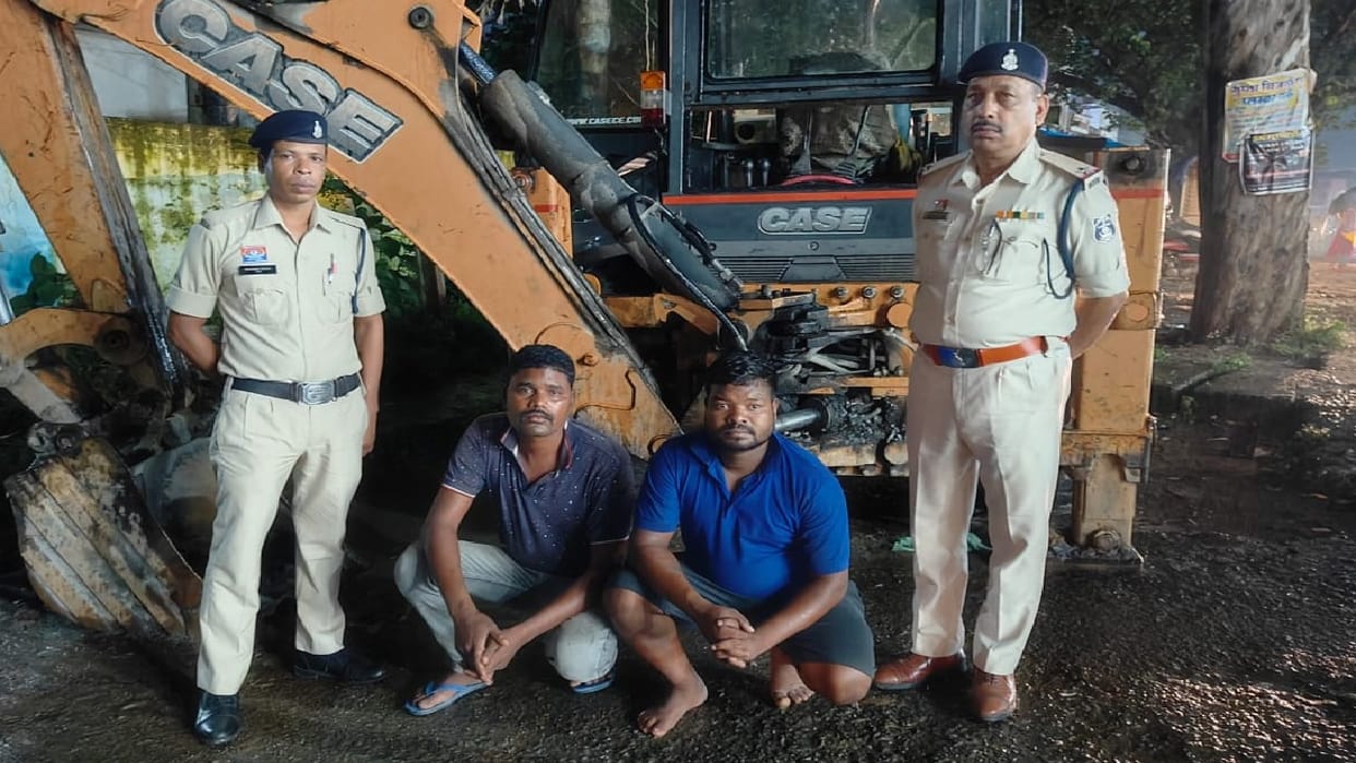 Two miscreants beat up JCB driver and his helper for not giving them money to drink alcohol