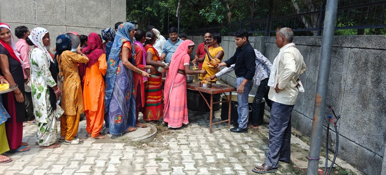 Water level of Yamuna and Hind increased 43 villages affected crops destroyed in 25 villages