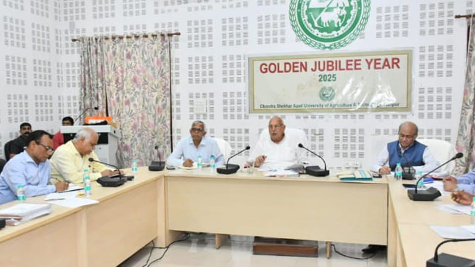 Minister got angry at Kannauj agriculture officer for not responding to Akhilesh tweet