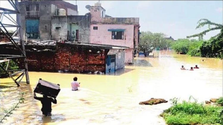 Delhi Flood: Water From Chilla To Garhi Mandu… Life In Trouble – Amar Ujala Hindi News Live