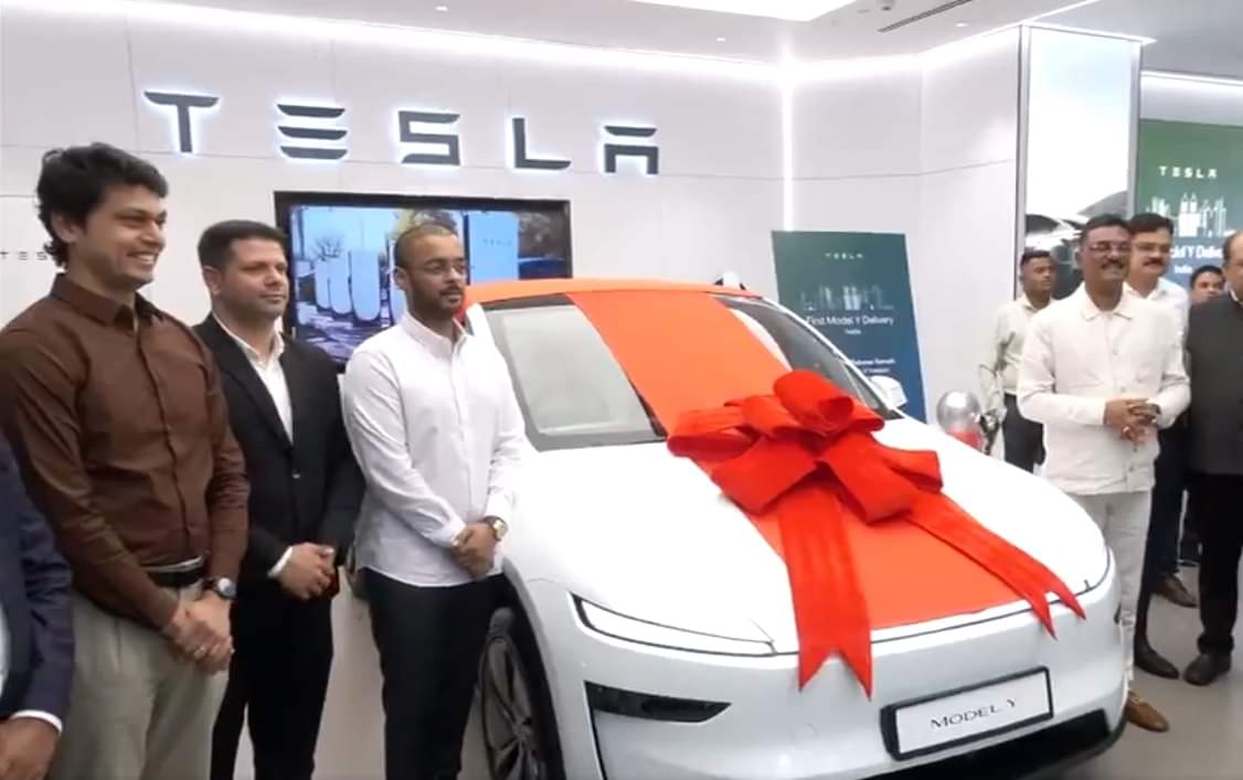 US Safety Regulator Investigates Tesla Model Y for Faulty Door Handles