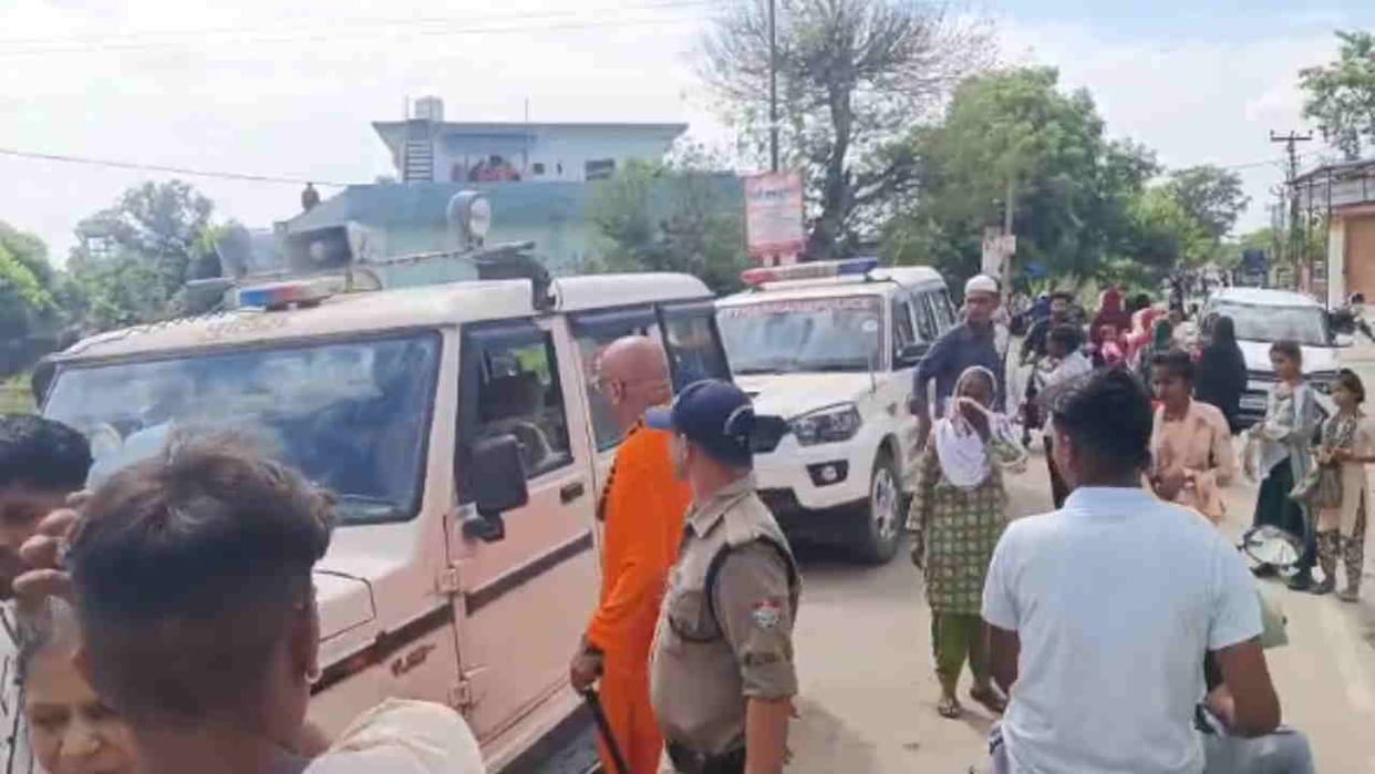 Clashes erupt in Haridwar over Rabi-ul-Awwal procession Hindu organizations and  Muslim community clash