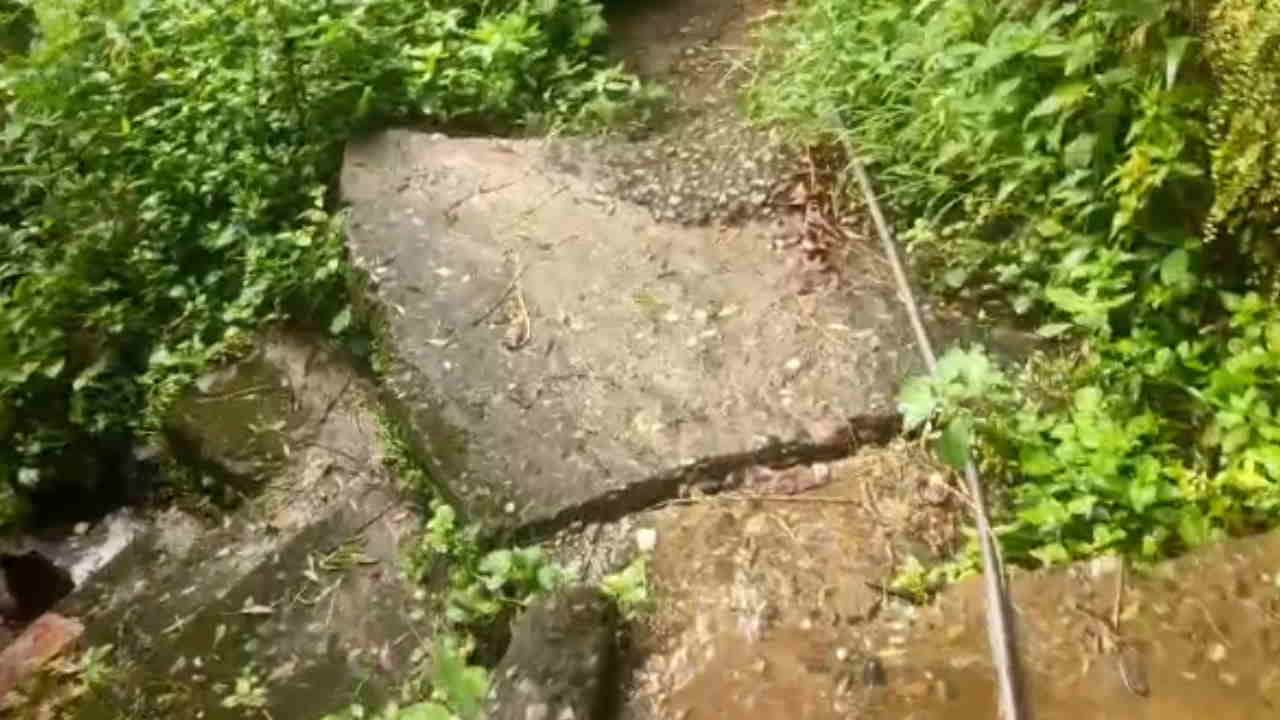 Cracks in houses footpaths collapsed families relocated to safe locations Karnprayag Chamoli Semigwad Sagwara