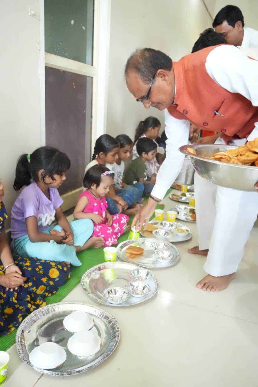 MP News: Shivraj worshiped at Badwale Ganesh Mandir, called upon the people to take three resolutions
