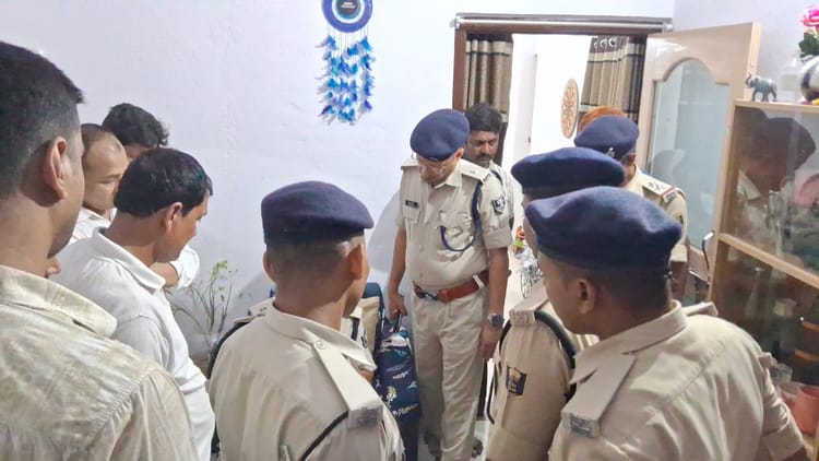 Bihar News : एमबीबीएस डॉक्टर ने खुद को गोली मारी, ज्वाइनिंग के एक हफ्ते के अंदर आत्महत्या से हड़कंप