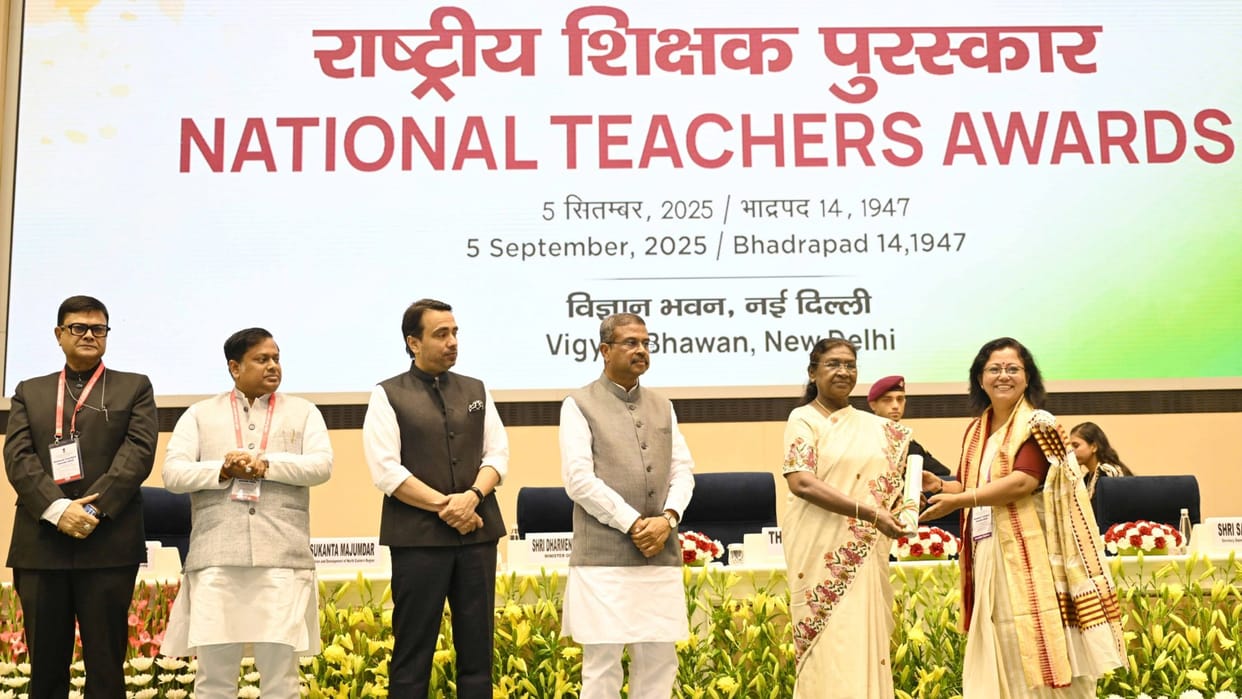 President Murmu honours 45 teachers with National Teacher Awards