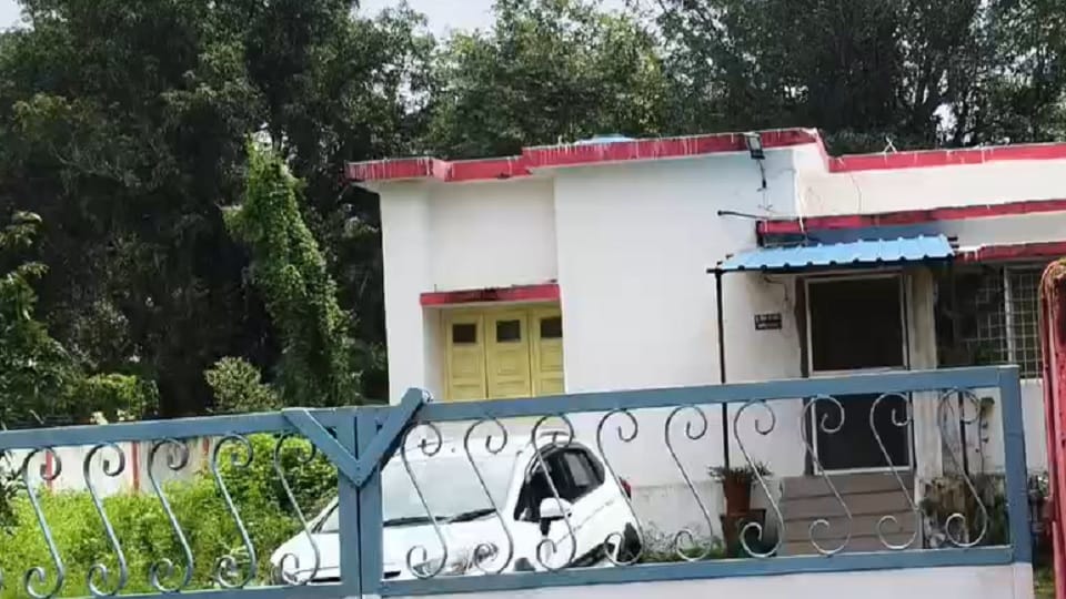 Theft at judge's house in Gaurela Pendra Marwahi, silver utensils and CCTV cameras stolen