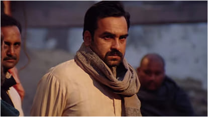 Pankaj Tripathi Birthday Unknown Facts About Him How He Mate With His Wife Struggle And Professional Journey