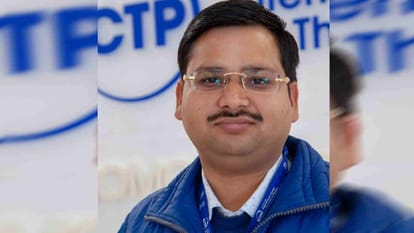 On Teachers Day Garhwal University Prof. Dr. Alok received Teaching Excellence Award from Rajasthan University