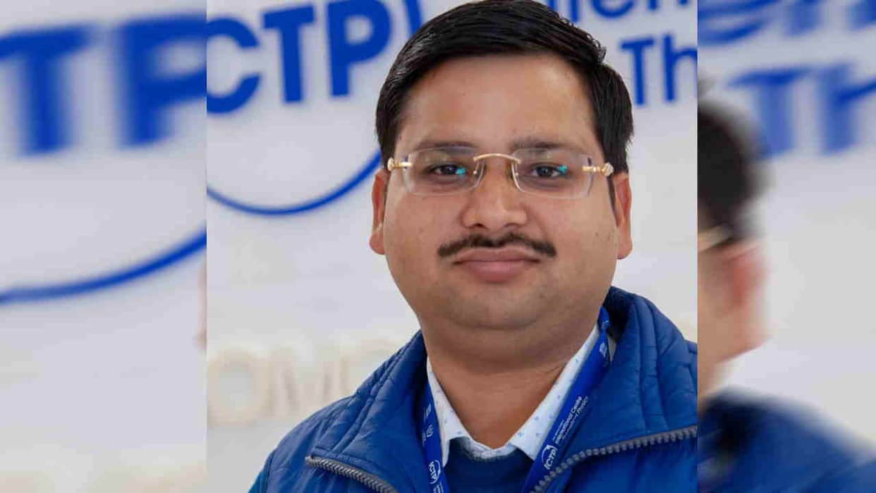 On Teachers Day Garhwal University Prof. Dr. Alok received Teaching Excellence Award from Rajasthan University