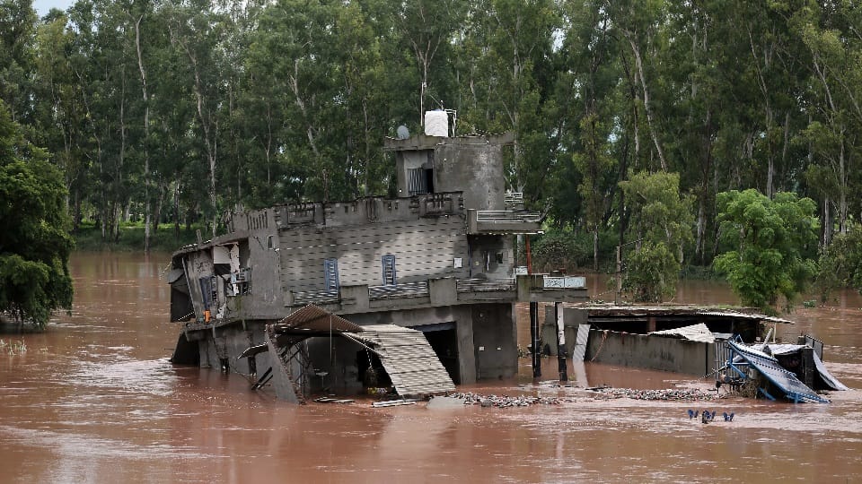 Water all around in Ramdas ground report