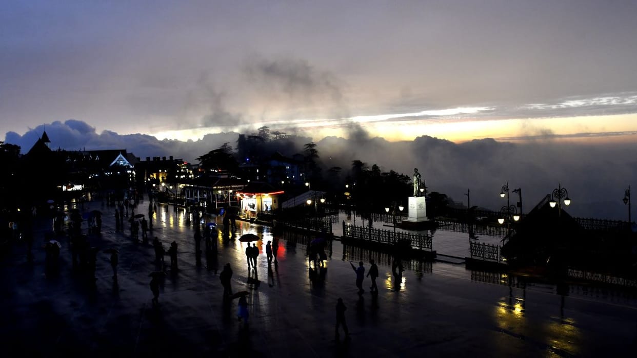 Himachal Weather In this monsoon season clouds have burst in more than 50 places floods and landslides