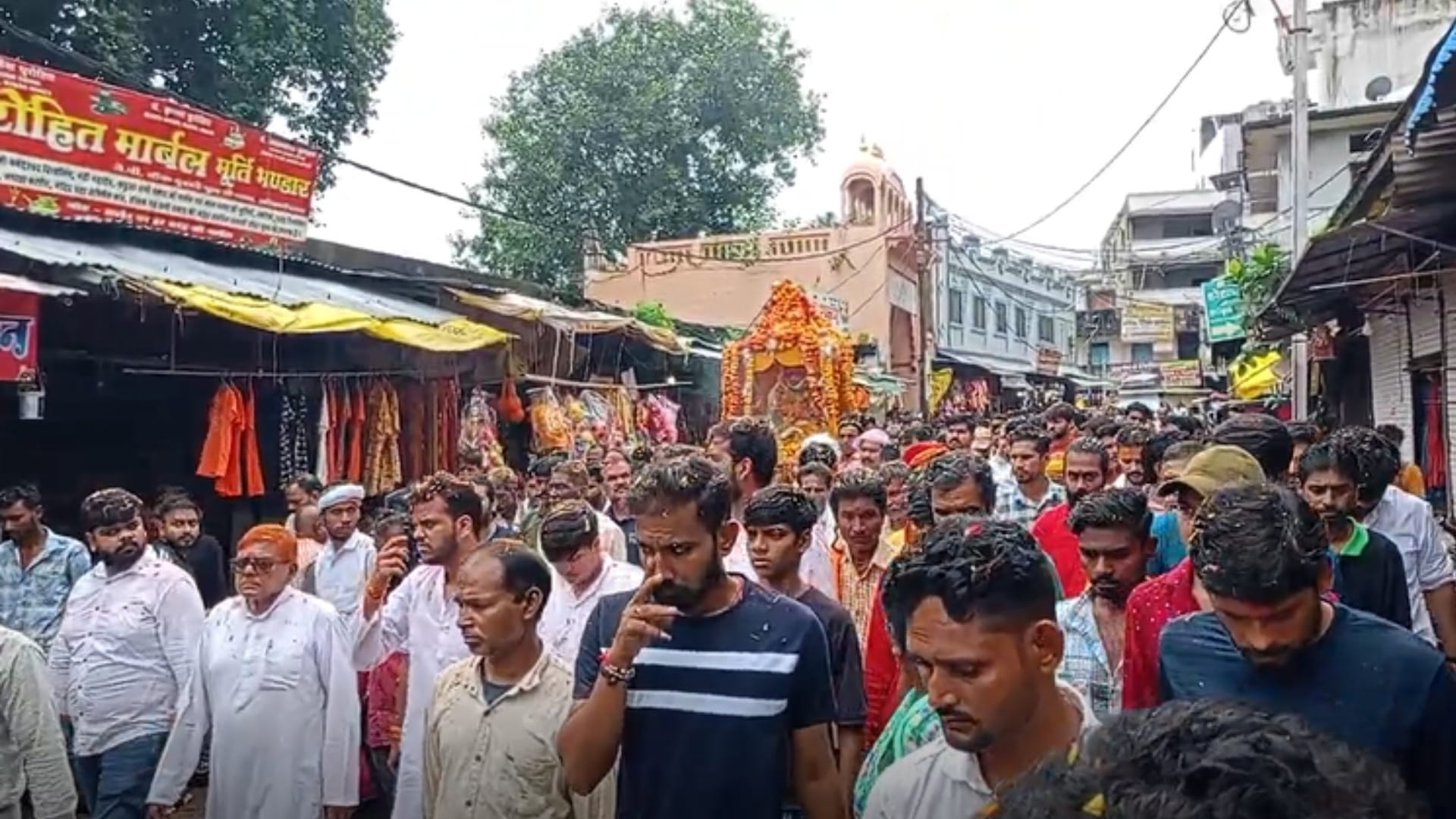 Omkareshwar: Last rites of late Rao Devendra Singh, palanquin taken out