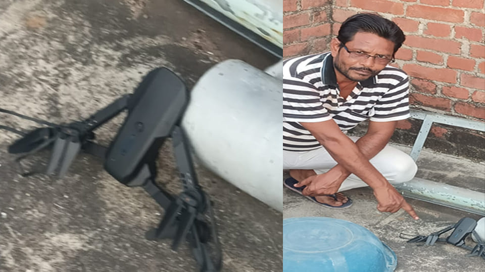 Kanpur: Drone found on the roof of a liquor businessman, two cameras and a chip were found