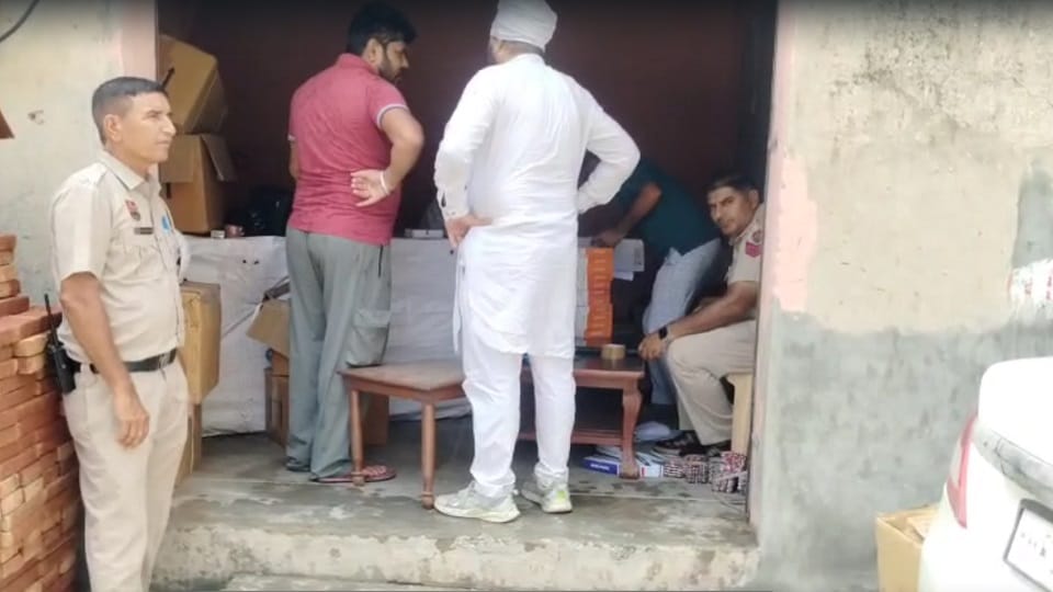 Police raided Fatehabad and recovered illegal medicines
