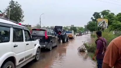 Punjab Floods News Dhussi dam broke in Ludhiana village Sasrali, water of Sutlej river entered area
